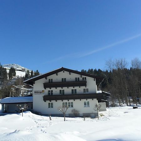 Gaestehaus Walpurga Russbach am Pass Gschütt Exterior foto