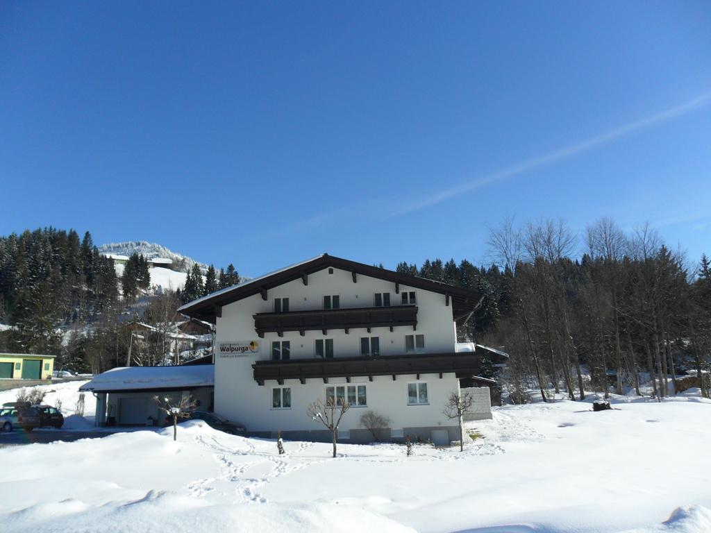 Gaestehaus Walpurga Russbach am Pass Gschütt Exterior foto