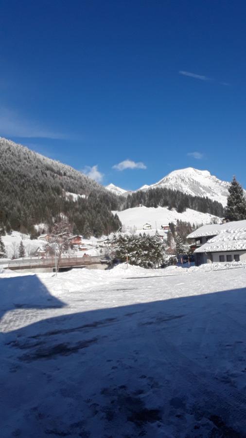 Gaestehaus Walpurga Russbach am Pass Gschütt Exterior foto